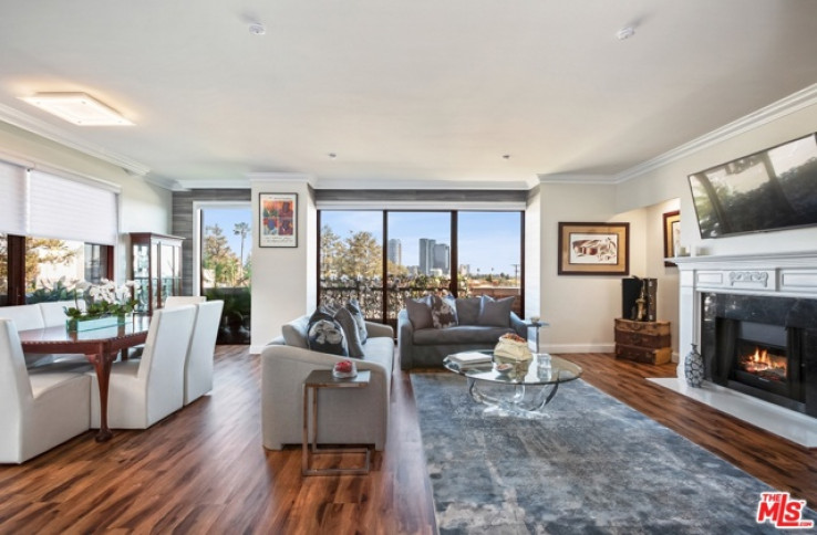 2 Bed Home for Sale in Los Angeles, California