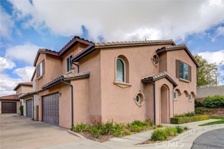 Residential Home in Bouquet Canyon