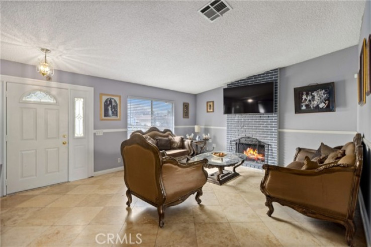 4 Bed Home for Sale in Palmdale, California