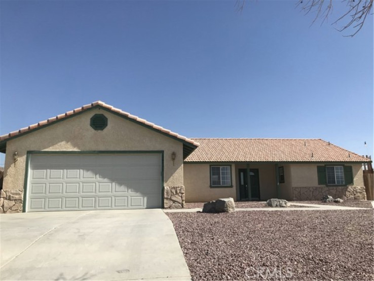 3 Bed Home for Sale in Apple Valley, California