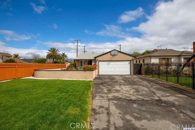 2 Bed Home for Sale in North Hollywood, California