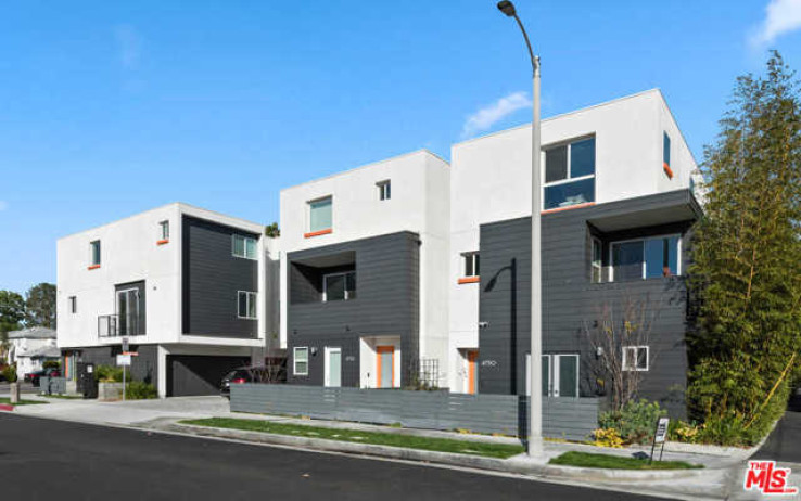 Residential Home in Valley Village