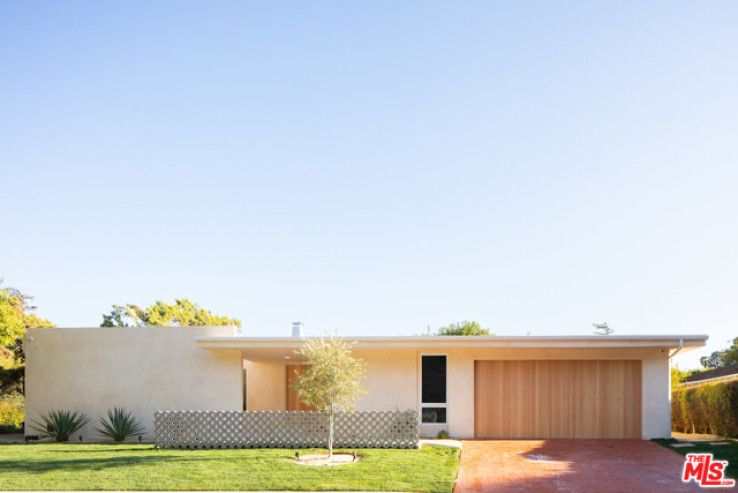 3 Bed Home for Sale in Los Angeles, California