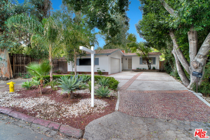 3 Bed Home for Sale in Encino, California