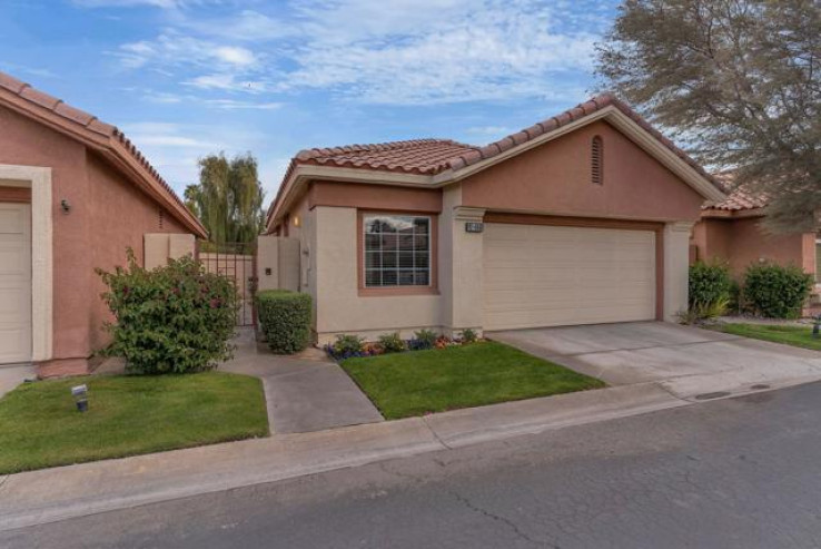 2 Bed Home for Sale in Palm Desert, California