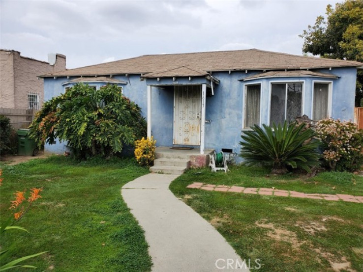 3 Bed Home for Sale in Compton, California