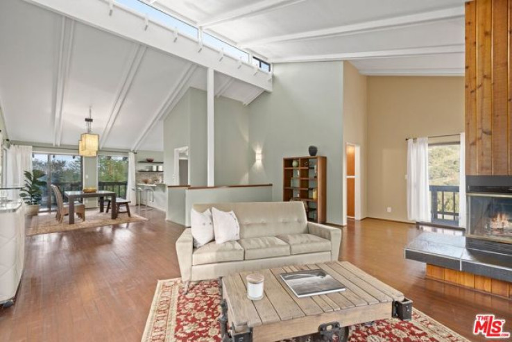 3 Bed Home for Sale in Los Angeles, California