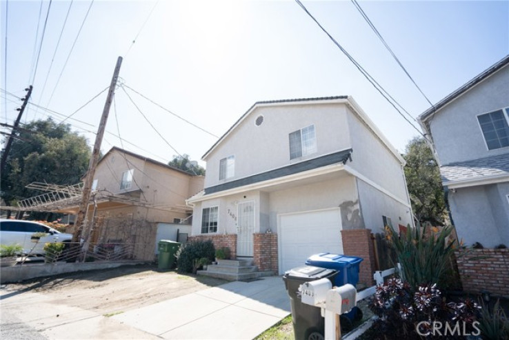 Residential Home in Sunland/Tujunga