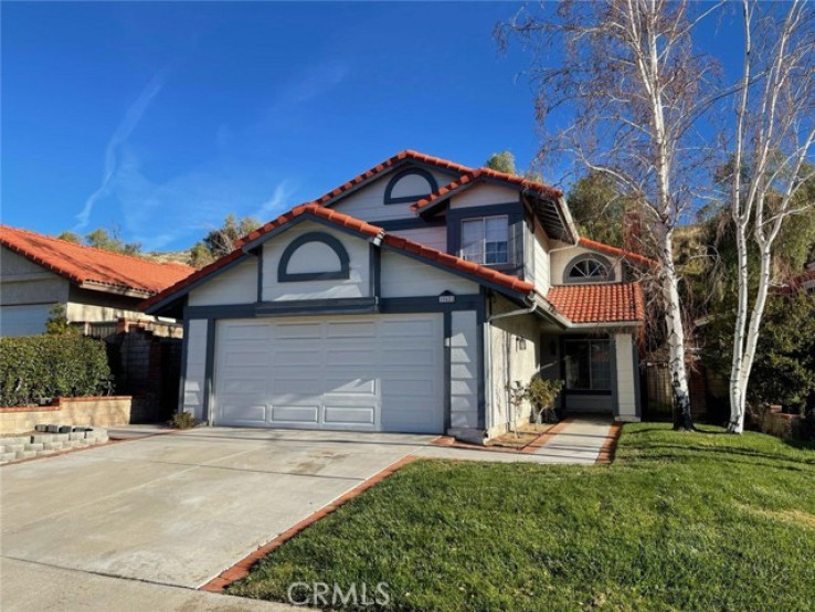 3 Bed Home for Sale in Canyon Country, California