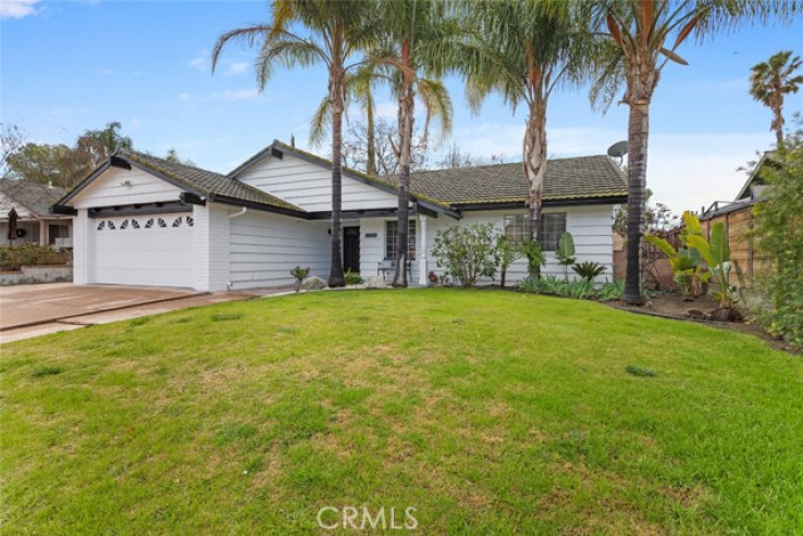 4 Bed Home for Sale in Oak Park, California