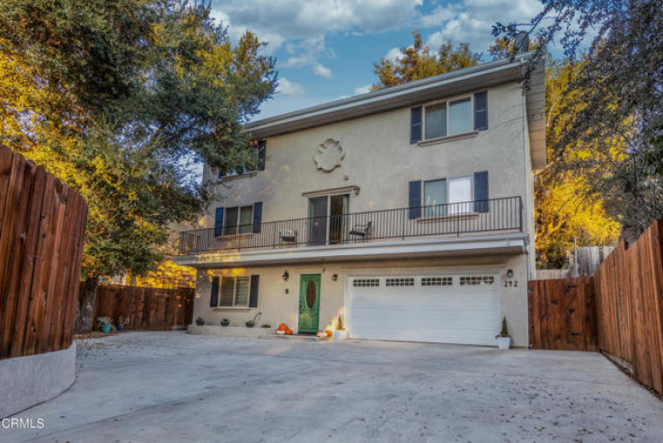 2 Bed Home for Sale in Oak View, California