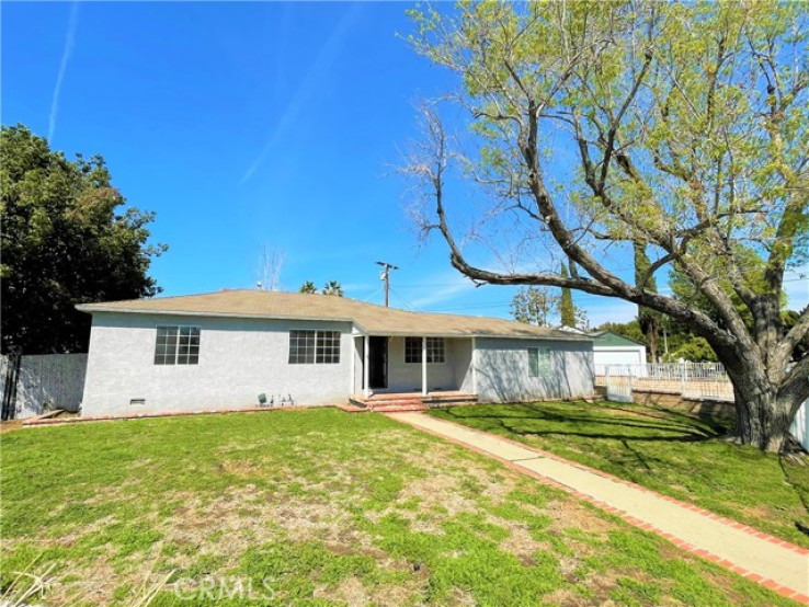 Residential Home in Panorama City