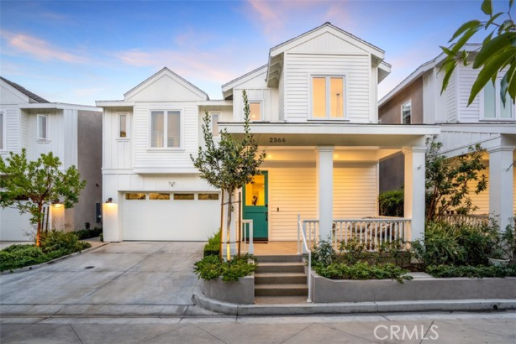 Residential Home in East Costa Mesa
