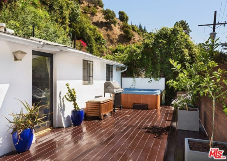 Residential Home in Bel Air - Holmby Hills