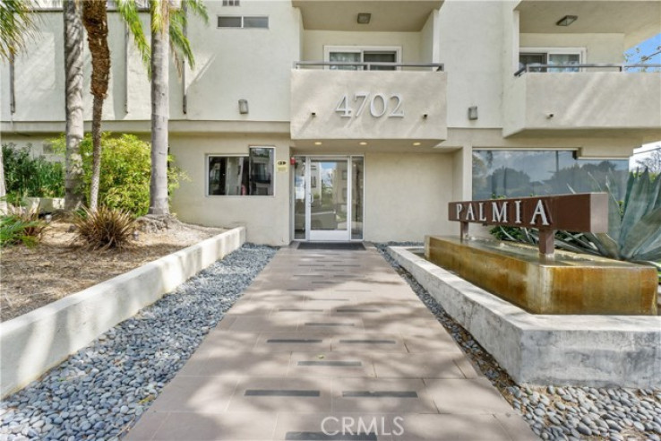 2 Bed Home for Sale in Sherman Oaks, California