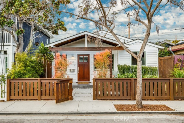 3 Bed Home for Sale in Santa Monica, California