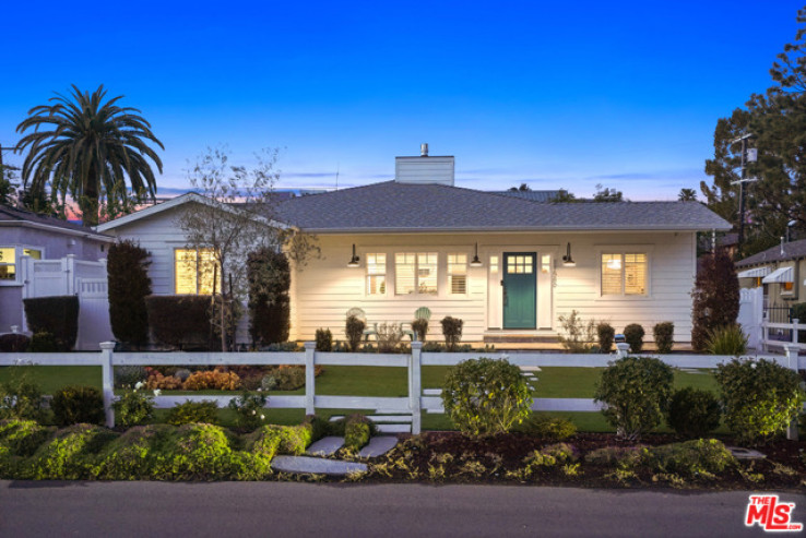 4 Bed Home for Sale in Valley Village, California