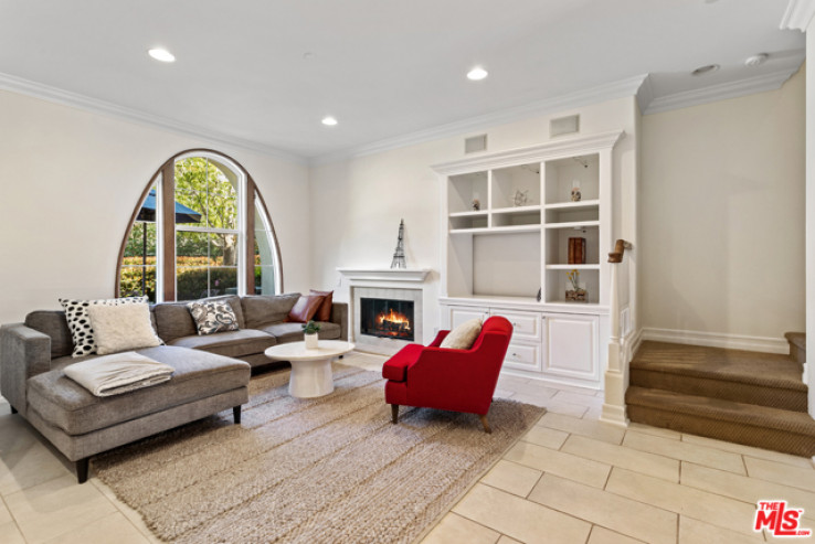 3 Bed Home for Sale in Costa Mesa, California