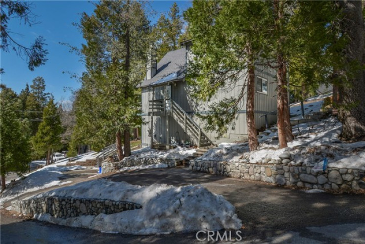 3 Bed Home for Sale in Lake Arrowhead, California