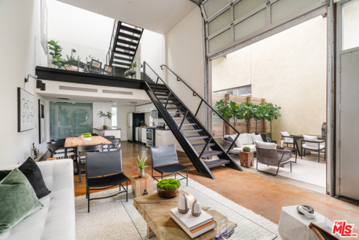 Residential Home in West Hollywood Vicinity