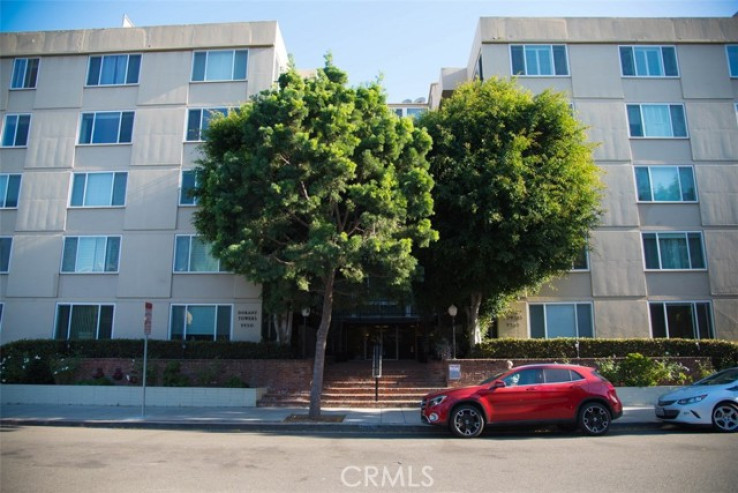 Residential Home in Beverly Hills