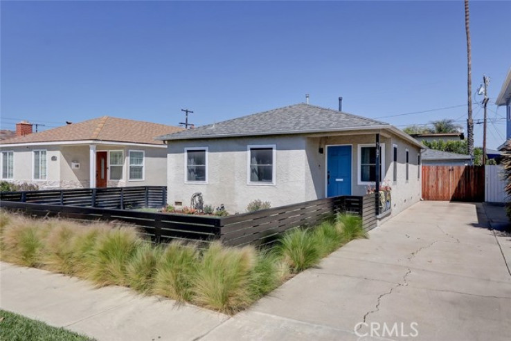 3 Bed Home for Sale in Hawthorne, California