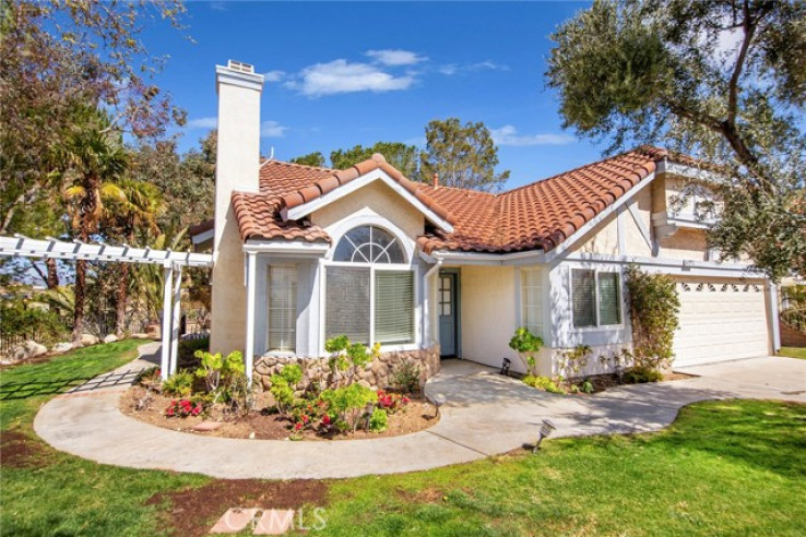 4 Bed Home for Sale in Canyon Country, California