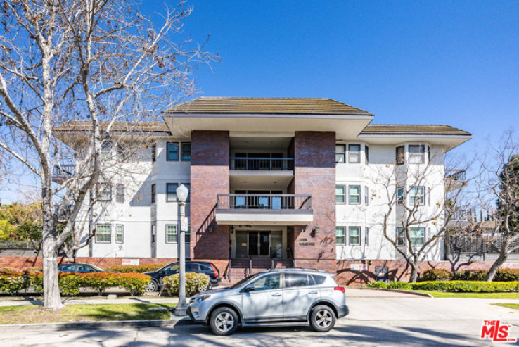 3 Bed Home for Sale in Los Angeles, California