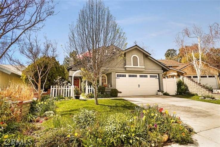 3 Bed Home for Sale in Saugus, California