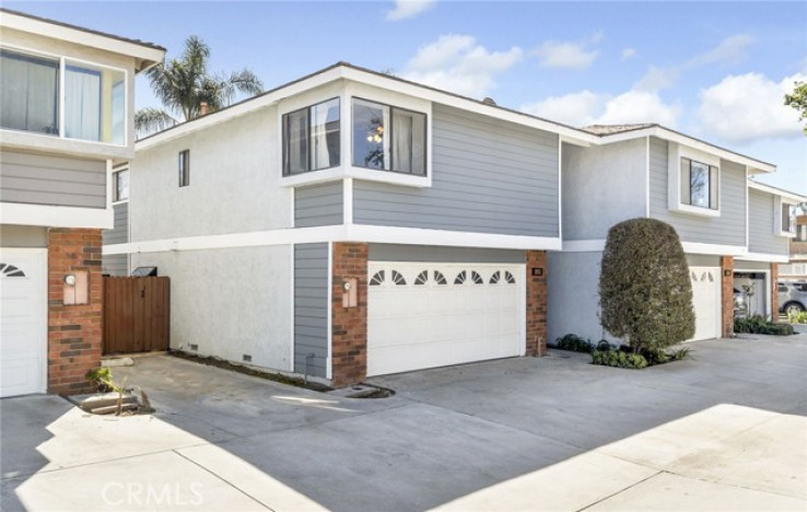 3 Bed Home for Sale in Costa Mesa, California