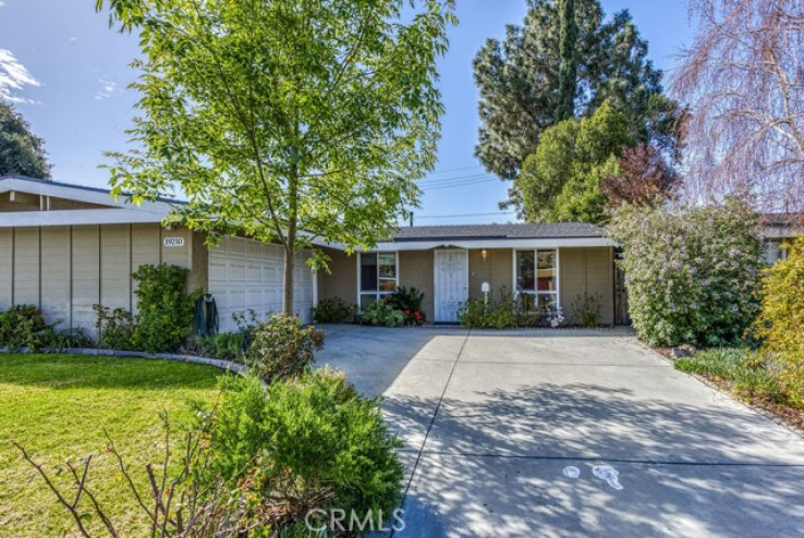4 Bed Home for Sale in Canyon Country, California