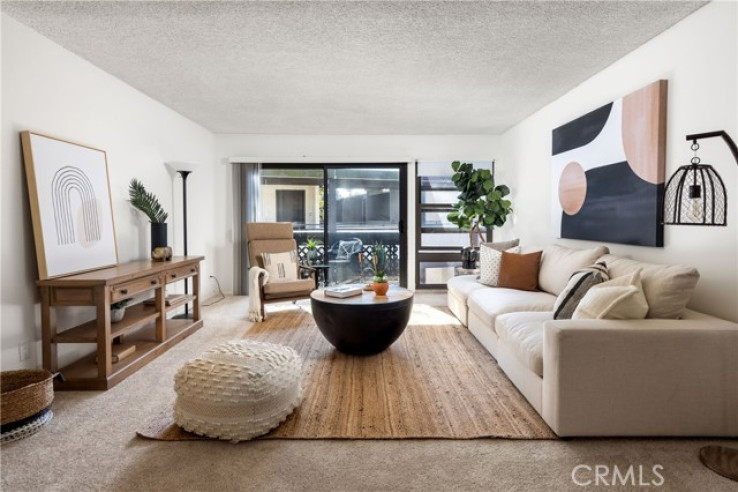 Residential Home in Playa Del Rey