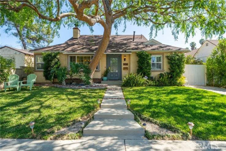 2 Bed Home for Sale in Studio City, California