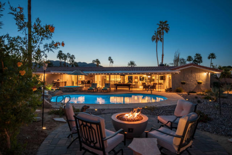 Residential Home in South Palm Desert