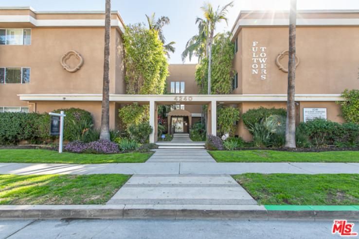 2 Bed Home for Sale in Studio City, California