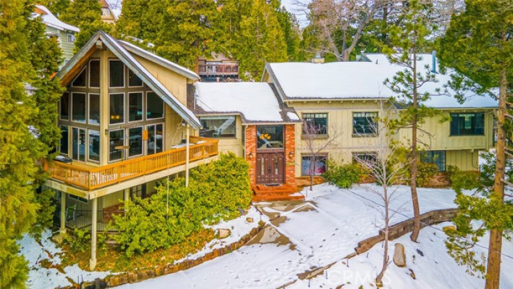 6 Bed Home for Sale in Lake Arrowhead, California