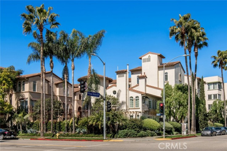 2 Bed Home for Sale in Playa Vista, California
