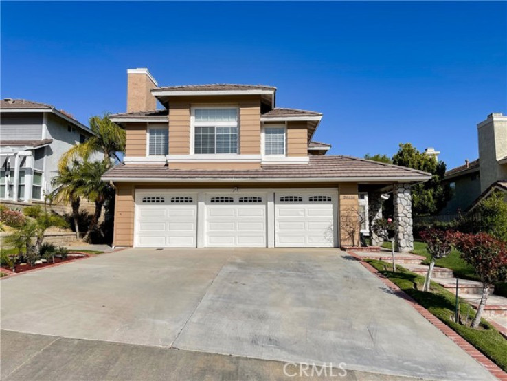 4 Bed Home for Sale in Saugus, California