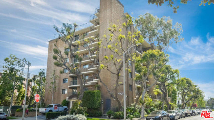 1 Bed Home for Sale in Los Angeles, California