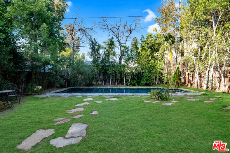 3 Bed Home for Sale in Sherman Oaks, California