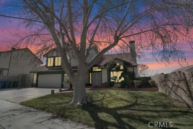 5 Bed Home for Sale in Palmdale, California