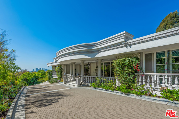 4 Bed Home for Sale in Beverly Hills, California