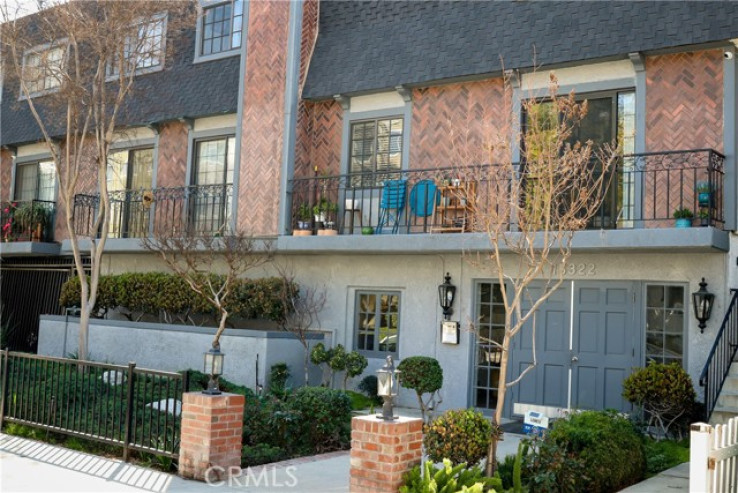 2 Bed Home for Sale in Sherman Oaks, California