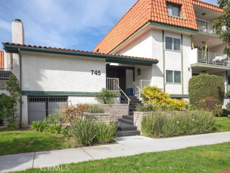 2 Bed Home for Sale in El Segundo, California