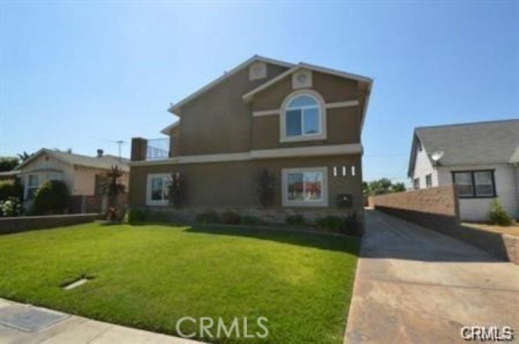  Income Home for Sale in Maywood, California