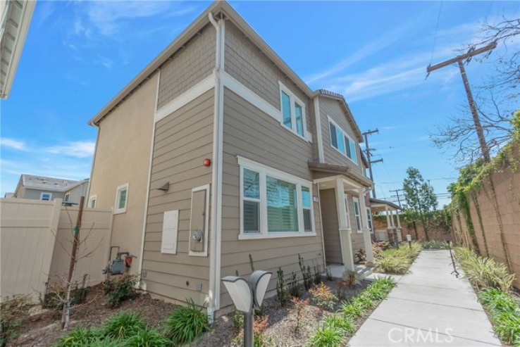 Residential Home in Compton N of Rosecrans, E of Central