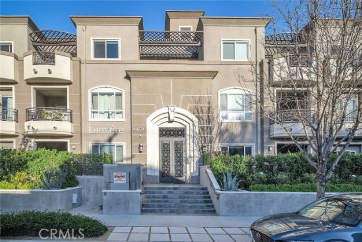 2 Bed Home for Sale in Studio City, California