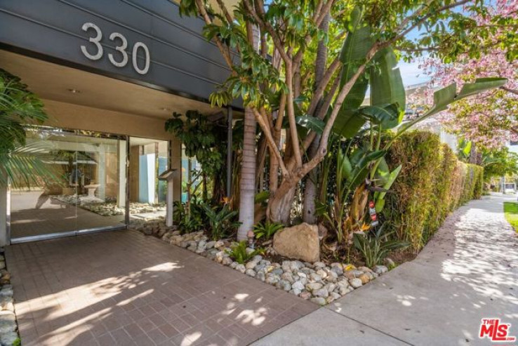 Residential Home in Brentwood