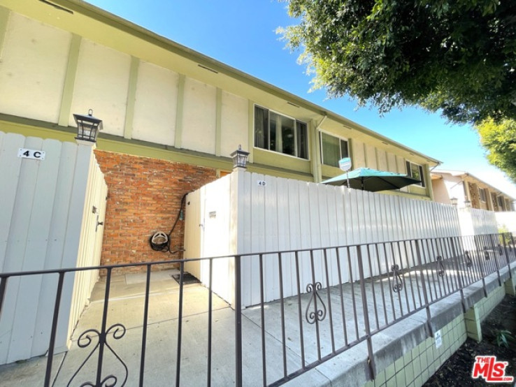 2 Bed Home for Sale in Culver City, California