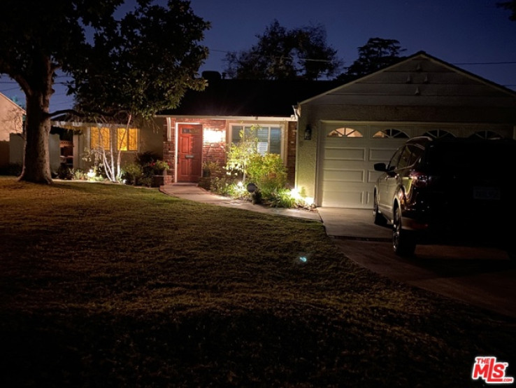 3 Bed Home for Sale in Burbank, California